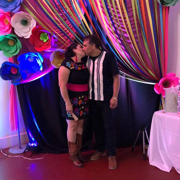 Meet your Posher, Xochitl - Picture 1 of 1